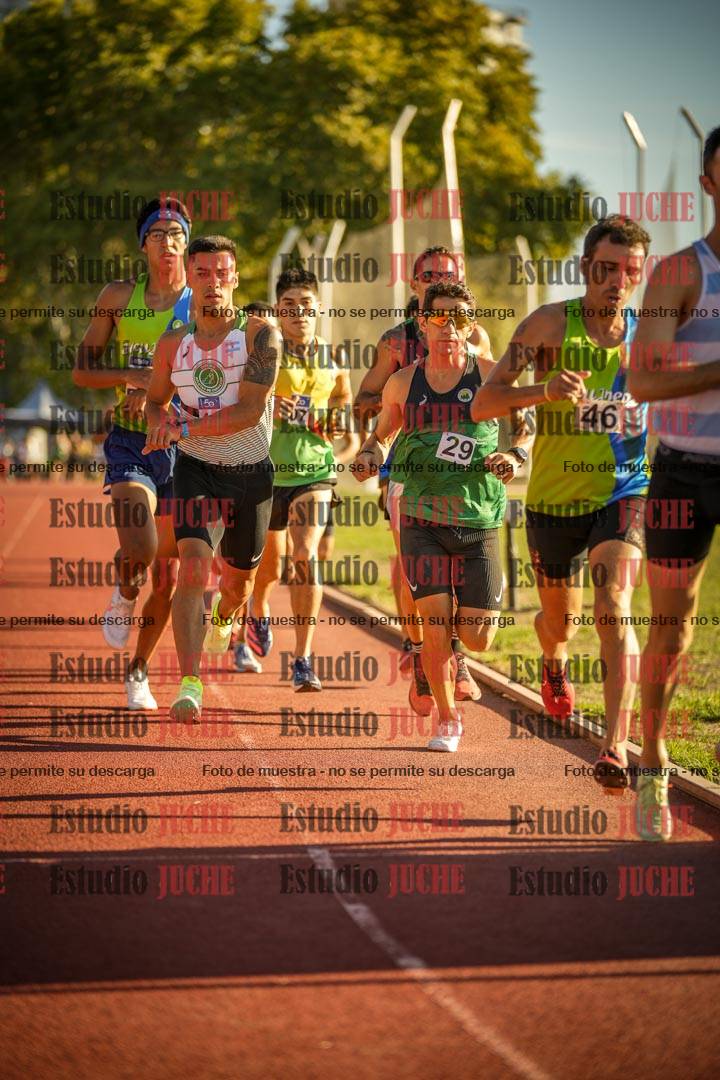 Fotos de los 3000 m llanos de varones