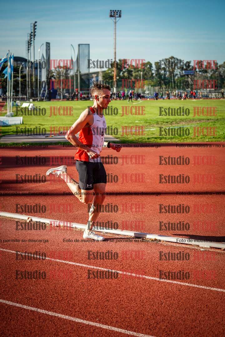 Fotos de los 3000 m llanos de varones