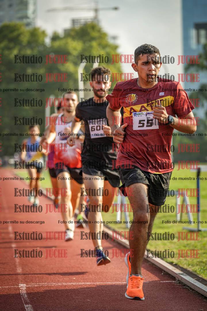 Fotos de los 3000 m llanos de varones