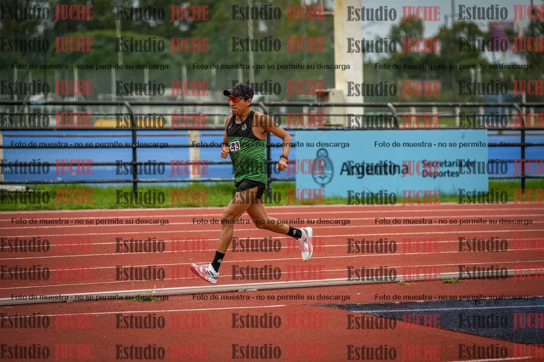 Fotos de los 3000 m llanos de varones