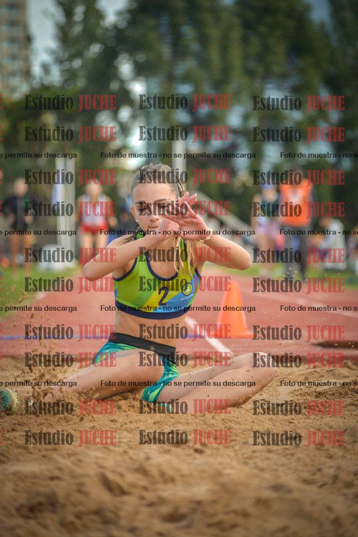 Fotos del salto en largo - mujeres U16
