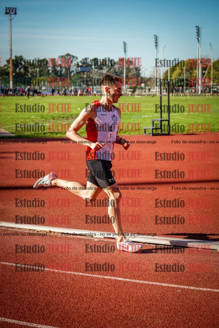 Fotos de los 3000 m llanos de varones