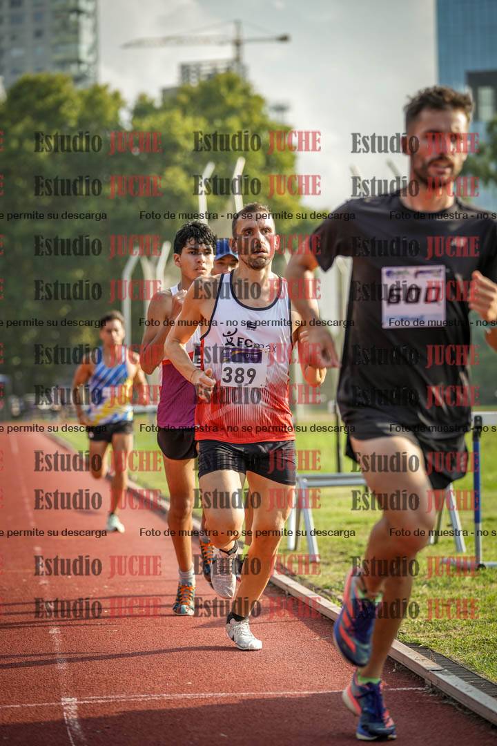 Fotos de los 3000 m llanos de varones