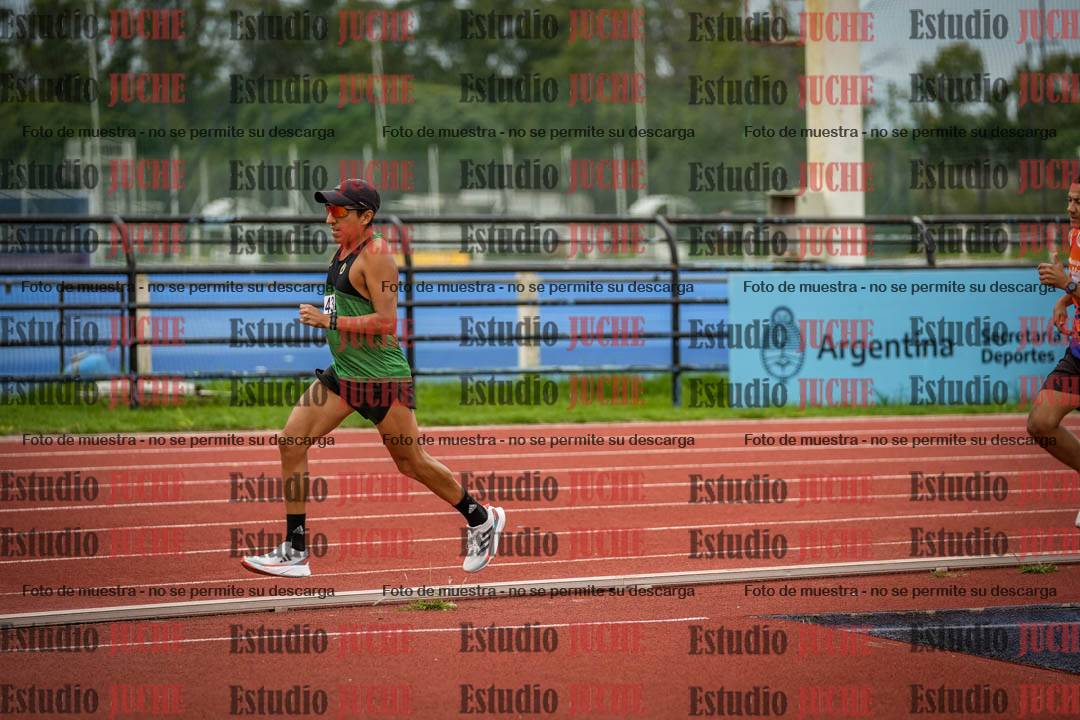 Fotos de los 3000 m llanos de varones