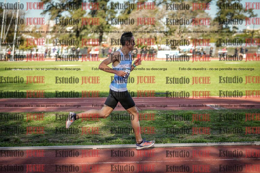 Fotos de los 3000 m llanos de varones