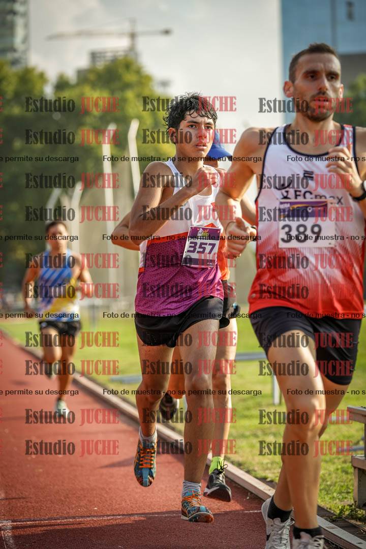 Fotos de los 3000 m llanos de varones