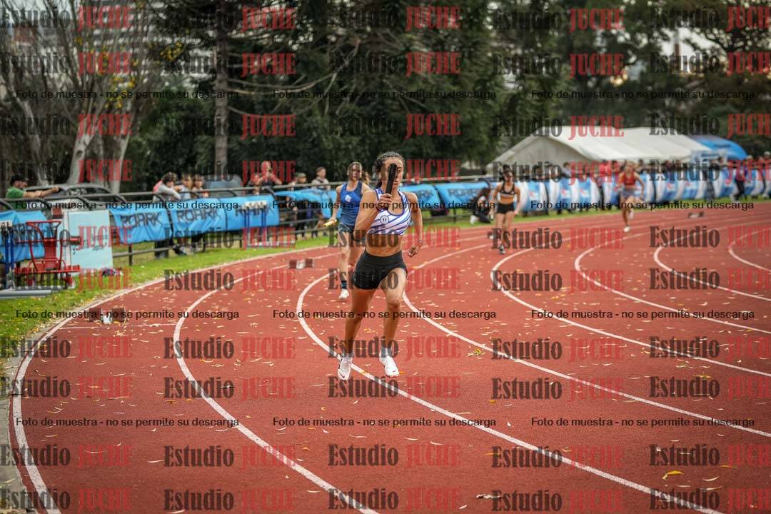 Fotos de las postas 4x400 m llanos de mujeres