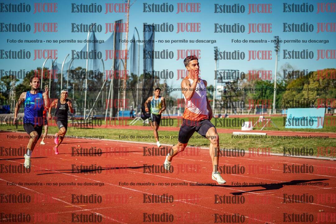 Fotos de los 400 m llanos de varones
