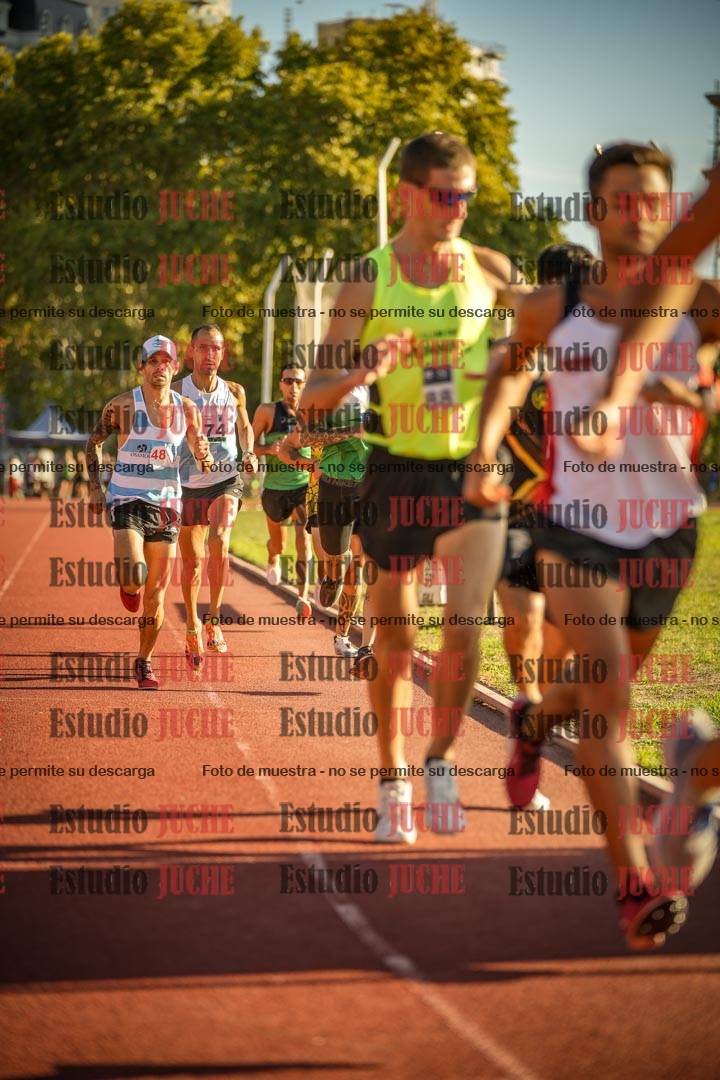 Fotos de los 3000 m llanos de varones