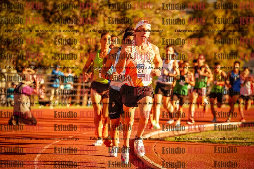 Fotos de los 3000 m llanos de varones