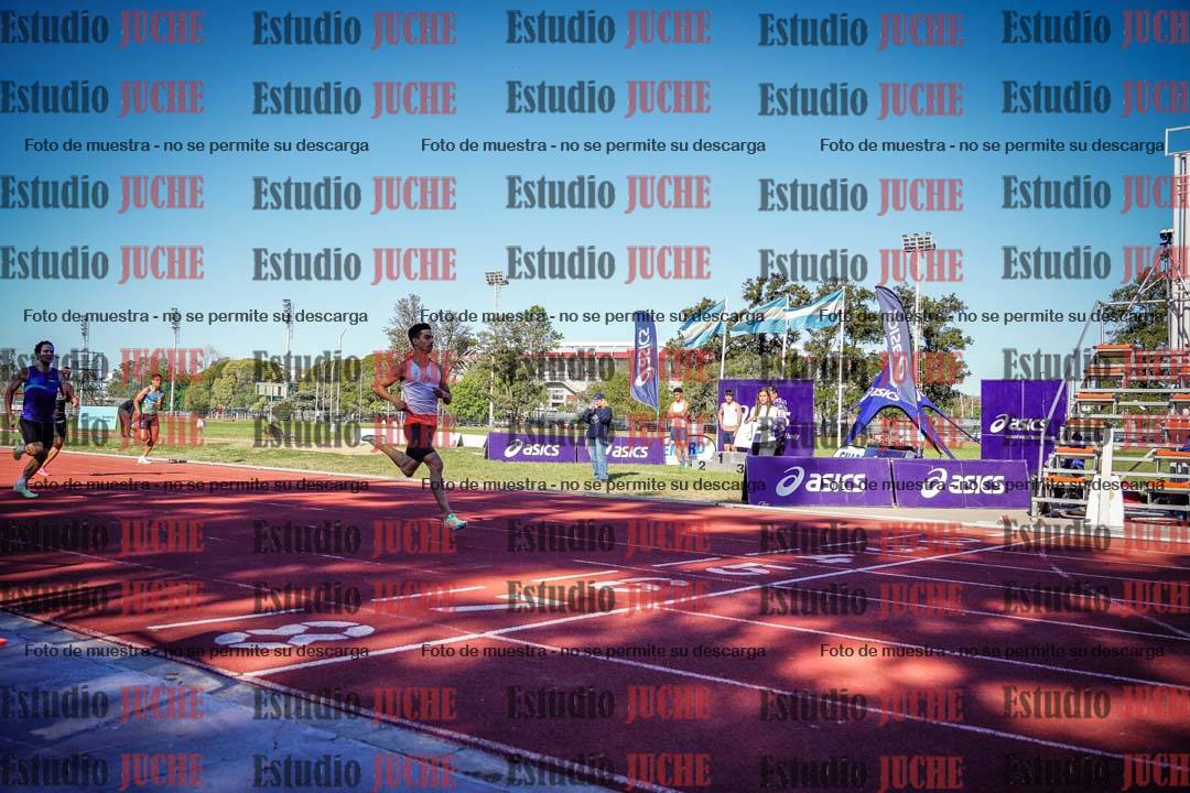Fotos de los 400 m llanos de varones