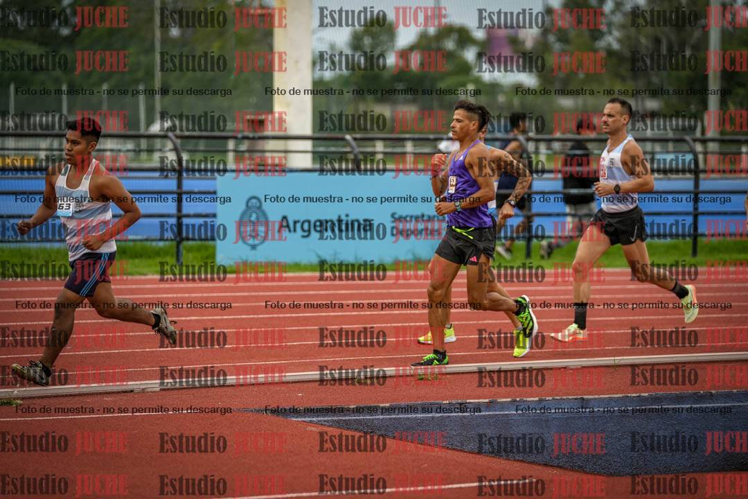 Fotos de los 3000 m llanos de varones