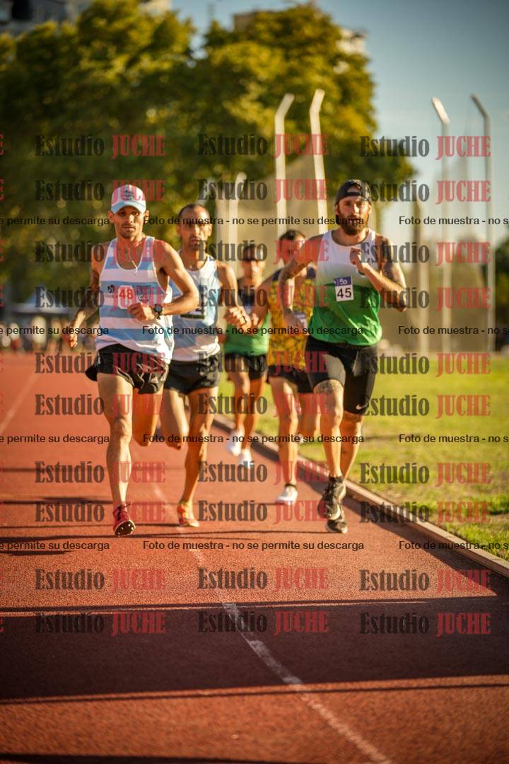 Fotos de los 3000 m llanos de varones