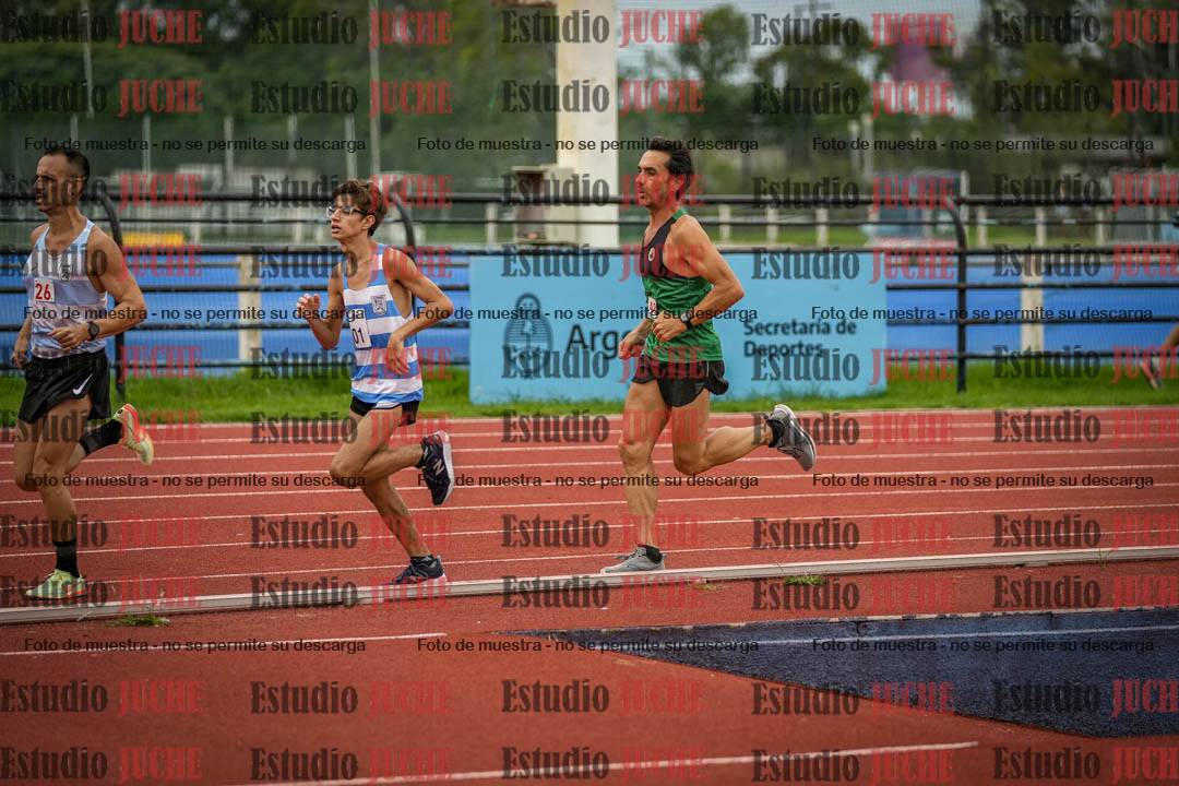 Fotos de los 3000 m llanos de varones