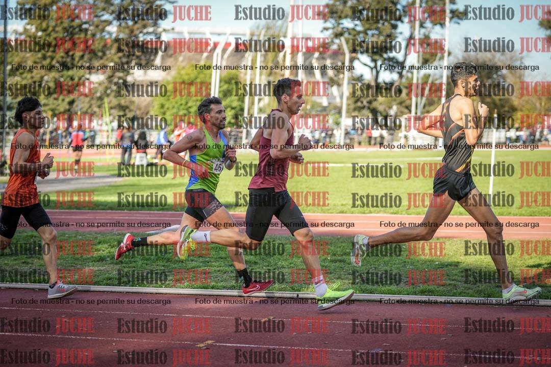 Fotos de los 3000 m llanos de varones