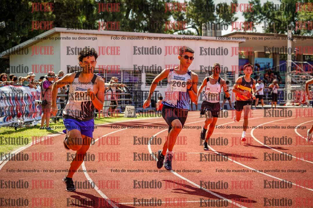 Fotos de los 800 m llanos de varones