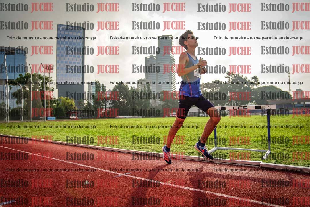 Fotos de los 3000 m llanos de varones
