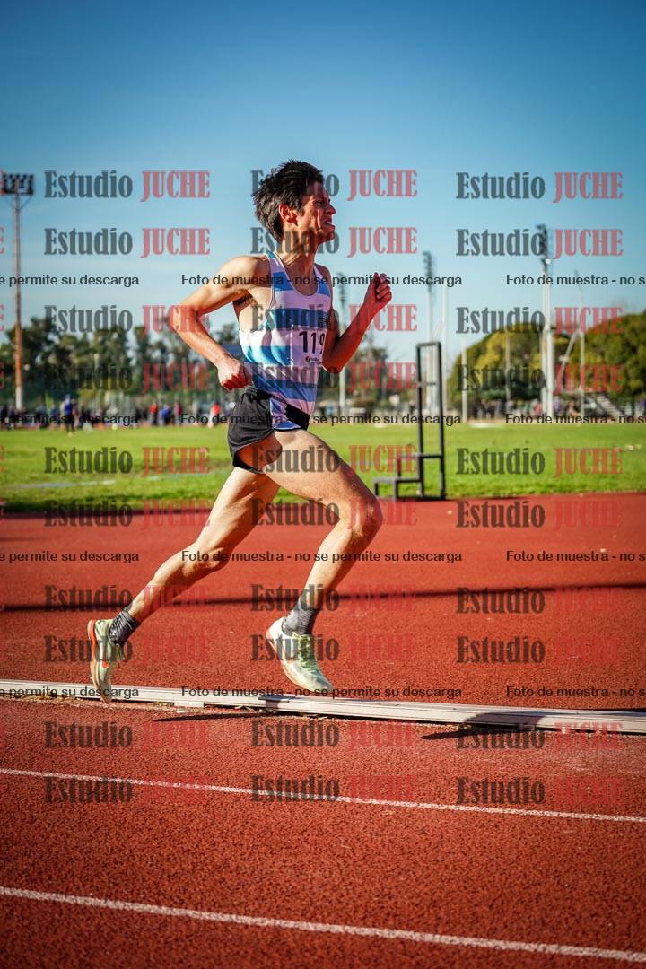 Fotos de los 3000 m llanos de varones