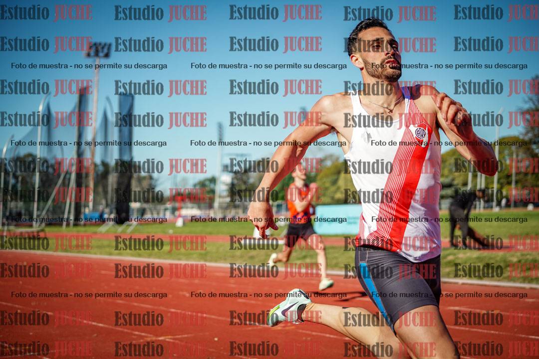 Fotos de los 400 m llanos de varones