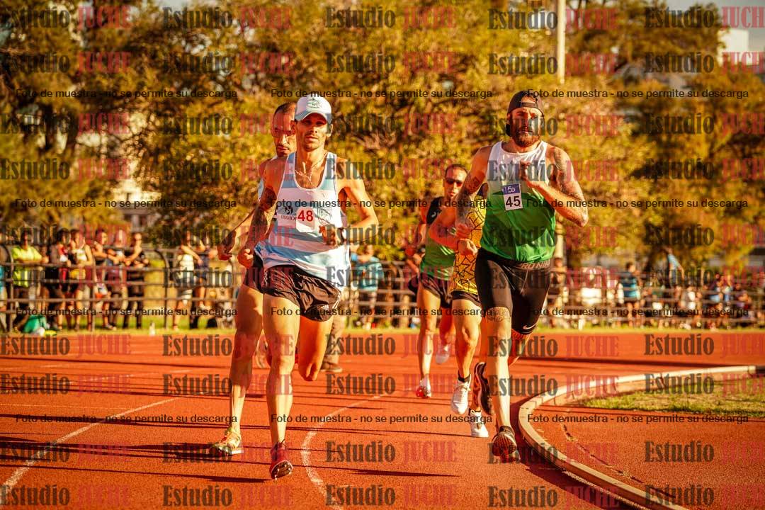Fotos de los 3000 m llanos de varones