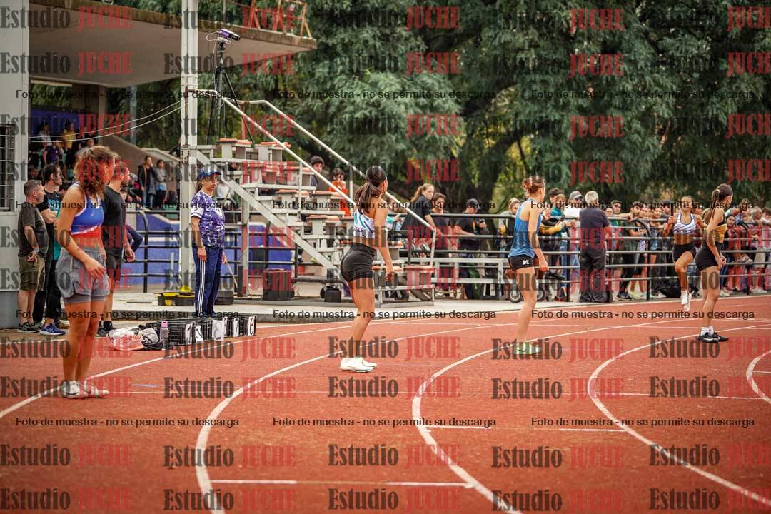 Fotos de las postas 4x400 m llanos de mujeres