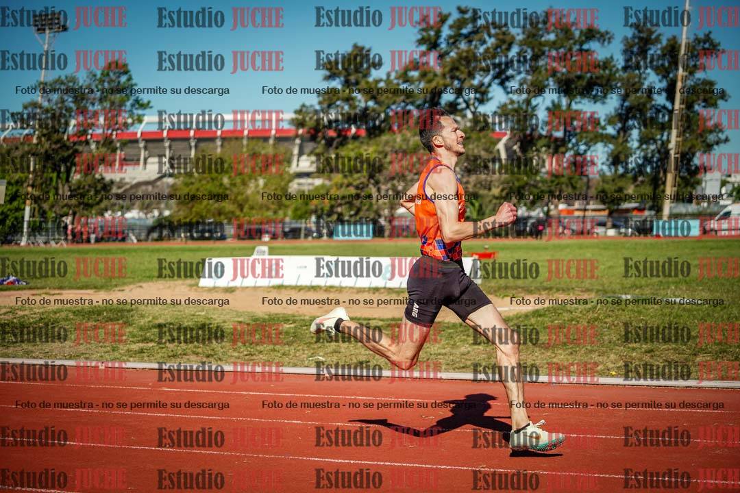Fotos de los 400 m llanos de varones
