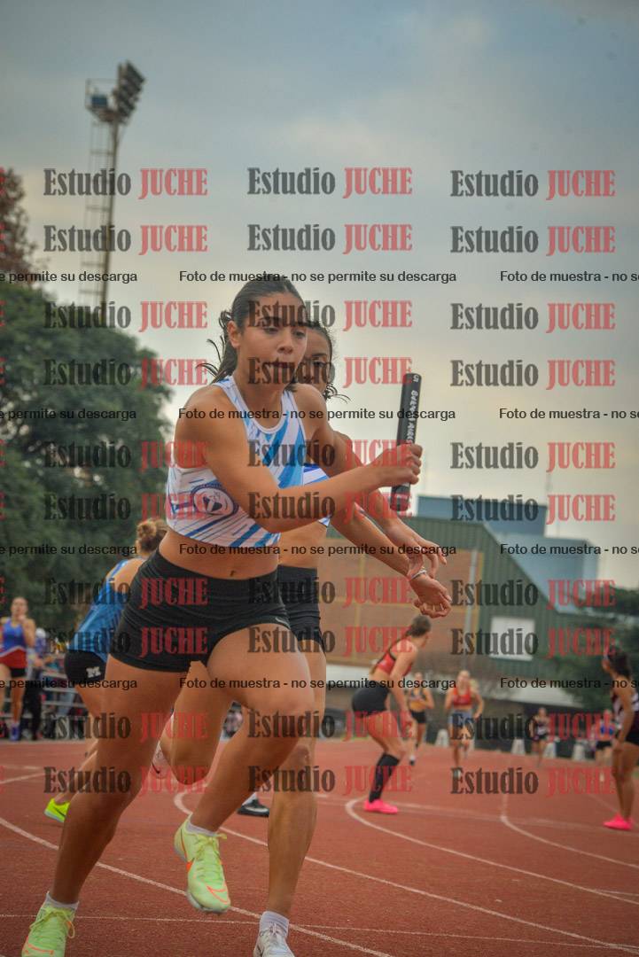 Fotos de las postas 4x400 m llanos de mujeres