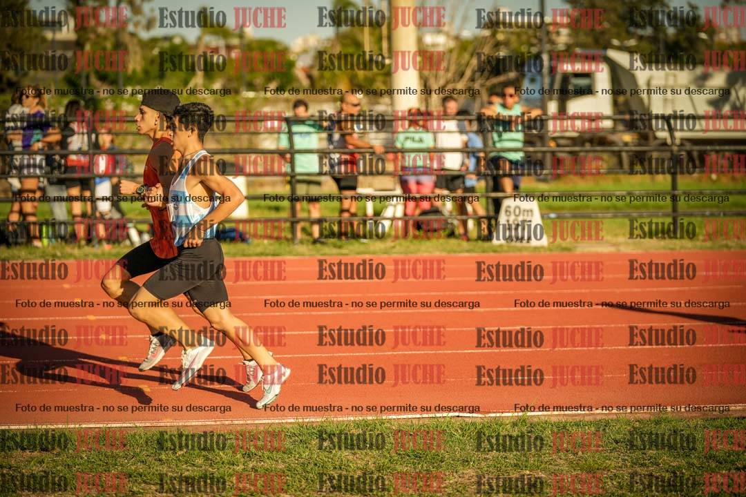 Fotos de los 3000 m llanos de varones