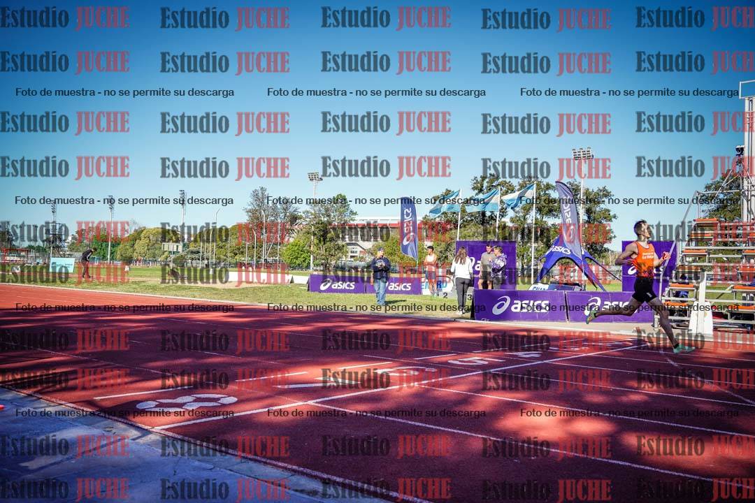 Fotos de los 400 m llanos de varones