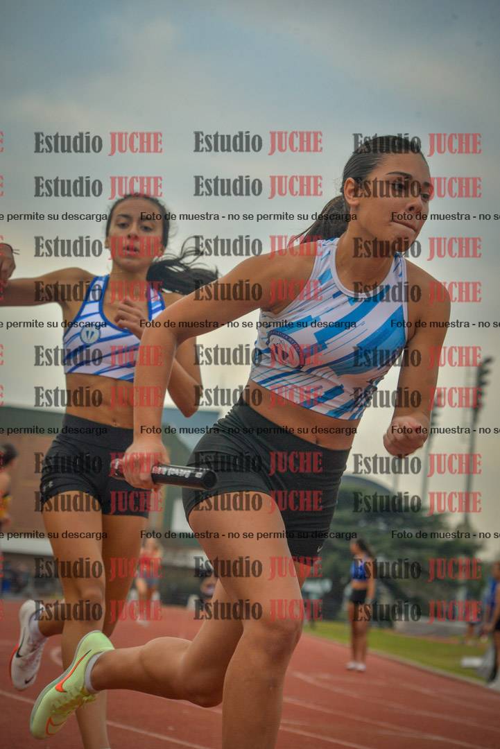 Fotos de las postas 4x400 m llanos de mujeres