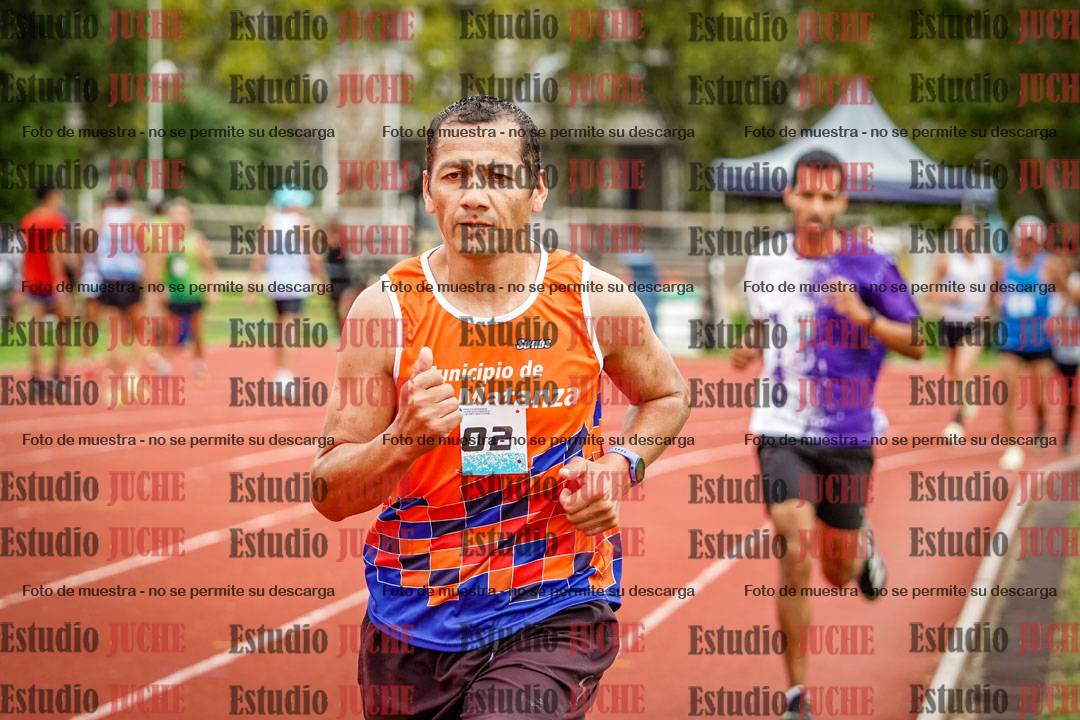 Fotos de los 3000 m llanos de varones