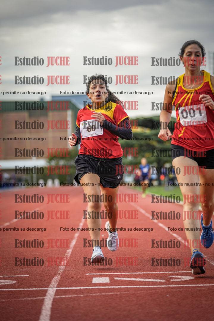 Fotos de los 1500 m llanos de mujeres