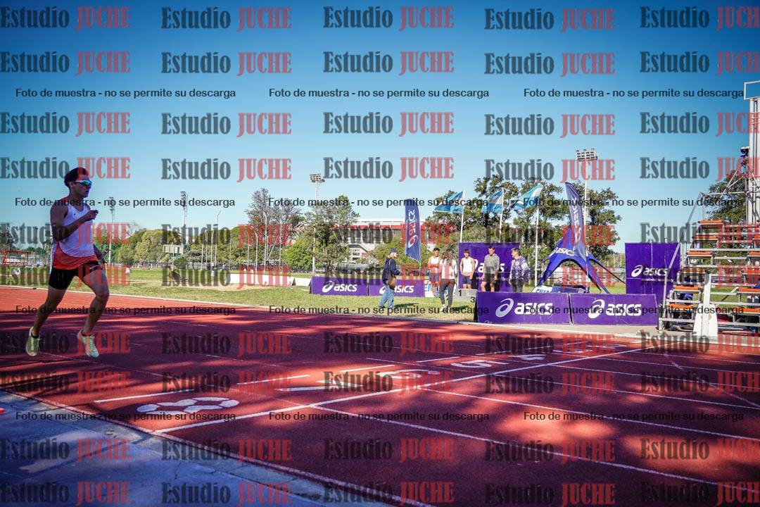 Fotos de los 400 m llanos de varones