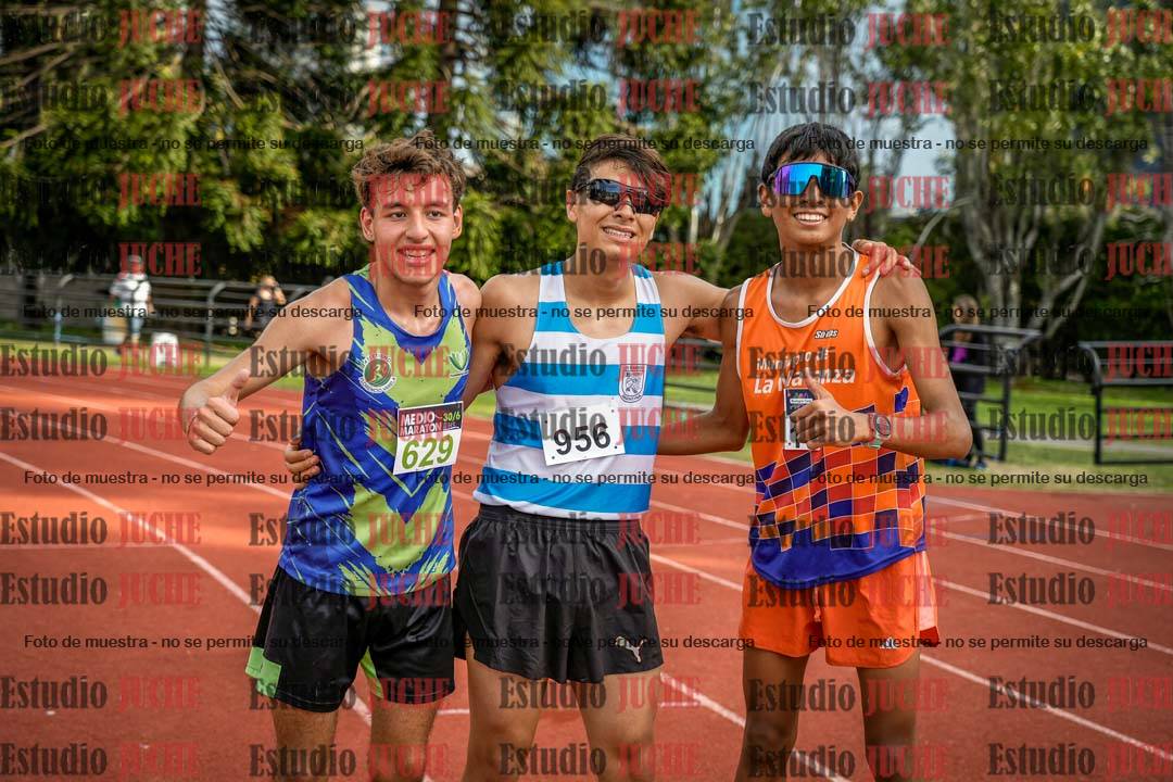 Fotos de algunos podios y extras