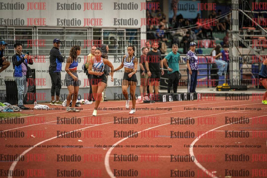 Fotos de las postas 4x400 m llanos de mujeres