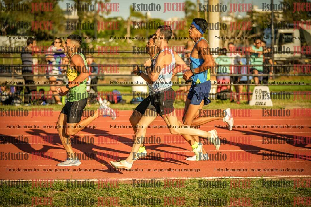 Fotos de los 3000 m llanos de varones