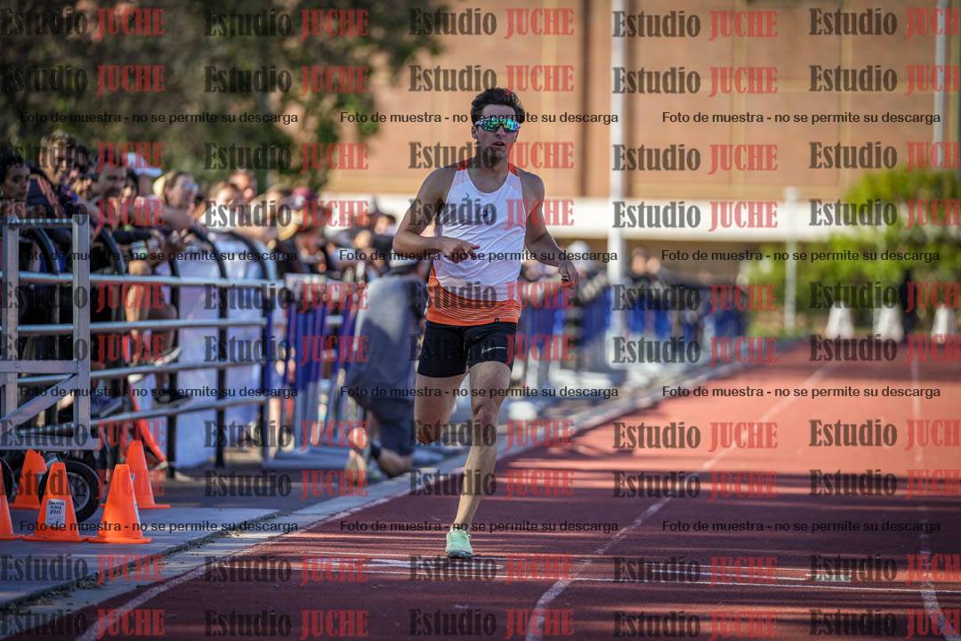 Fotos de los 400 m llanos de varones