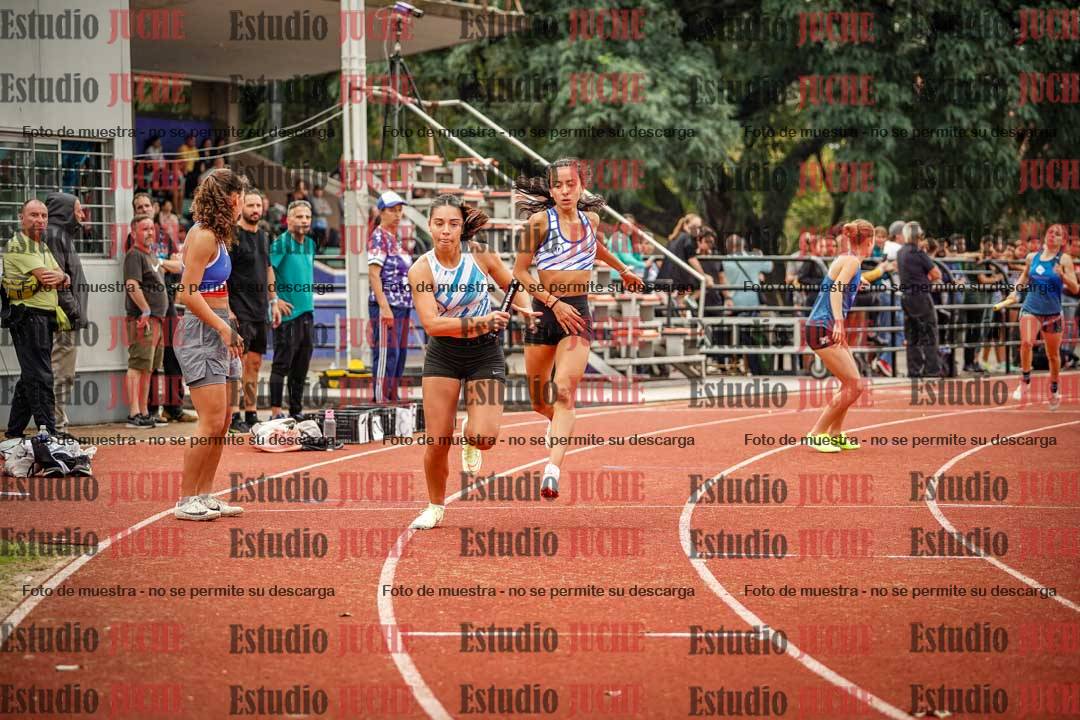 Fotos de las postas 4x400 m llanos de mujeres
