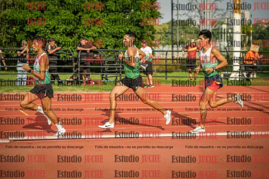 Fotos de los 3000 m llanos de varones