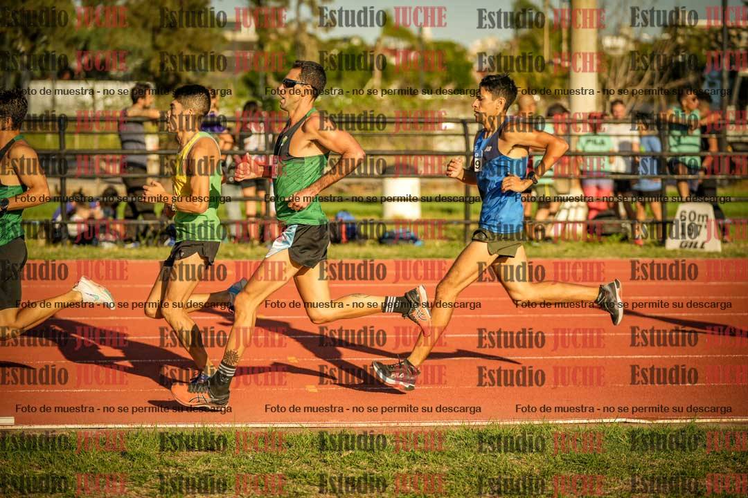 Fotos de los 3000 m llanos de varones