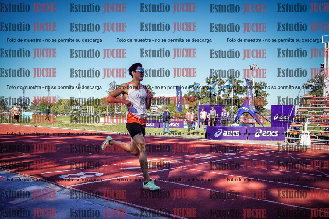 Fotos de los 400 m llanos de varones