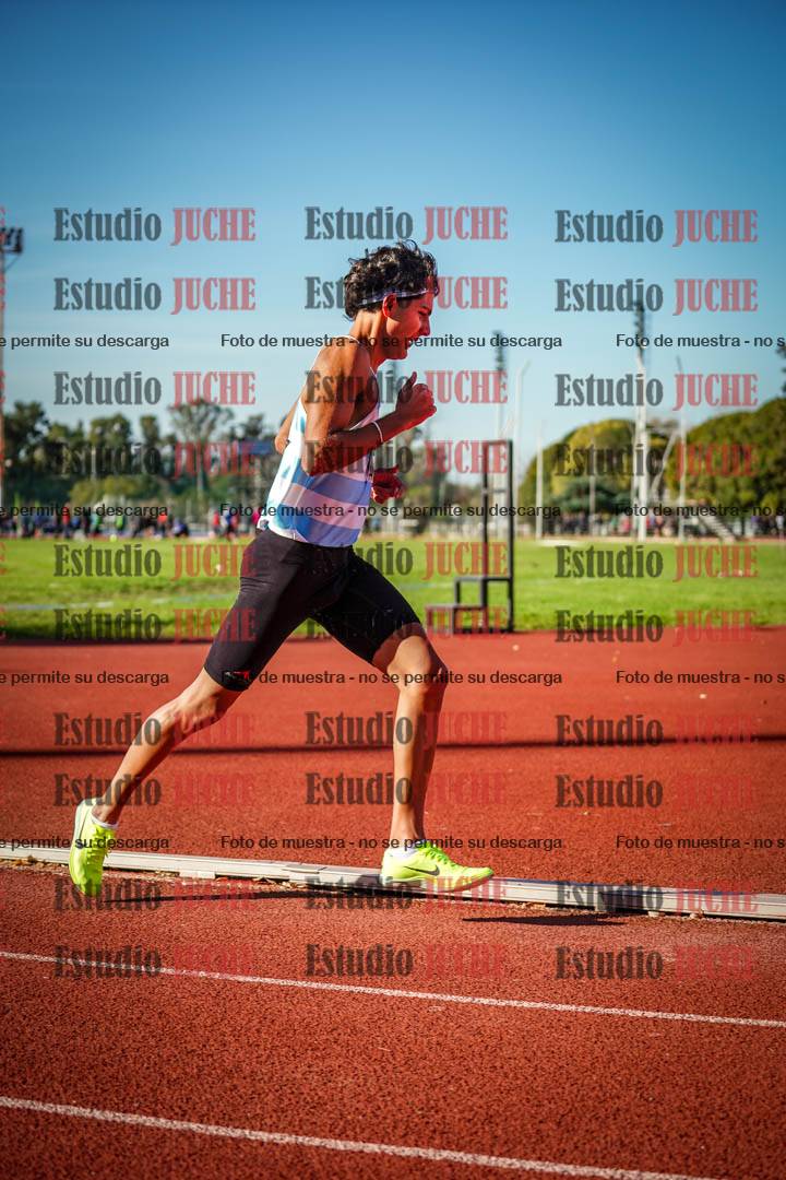 Fotos de los 3000 m llanos de varones