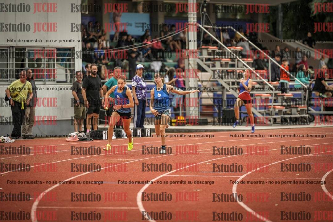 Fotos de las postas 4x400 m llanos de mujeres
