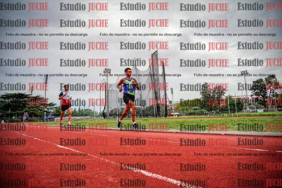 Fotos de los 3000 m llanos de varones
