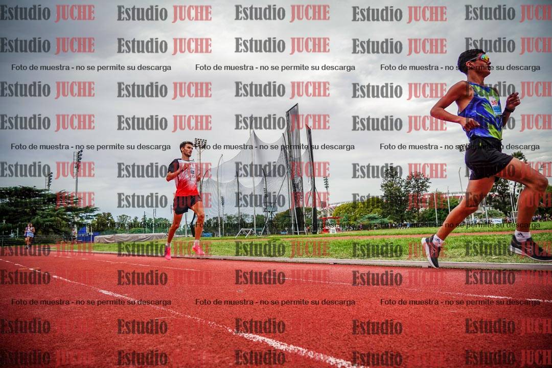 Fotos de los 3000 m llanos de varones