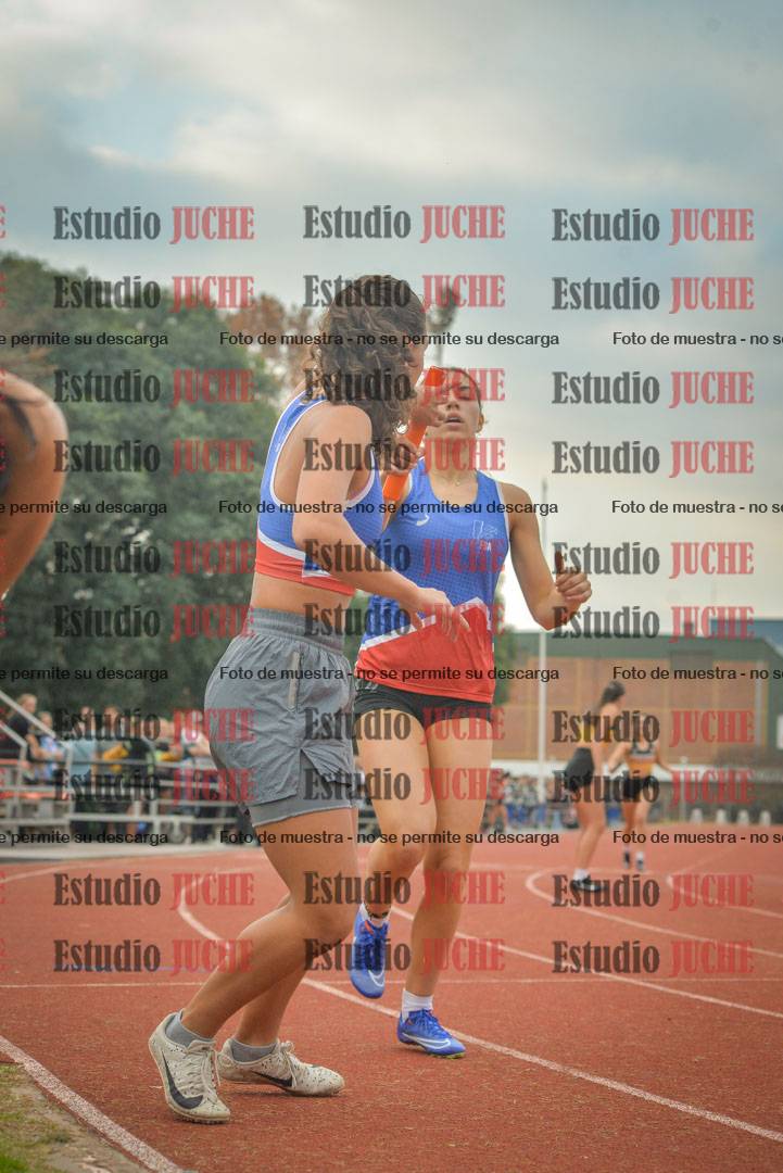 Fotos de las postas 4x400 m llanos de mujeres