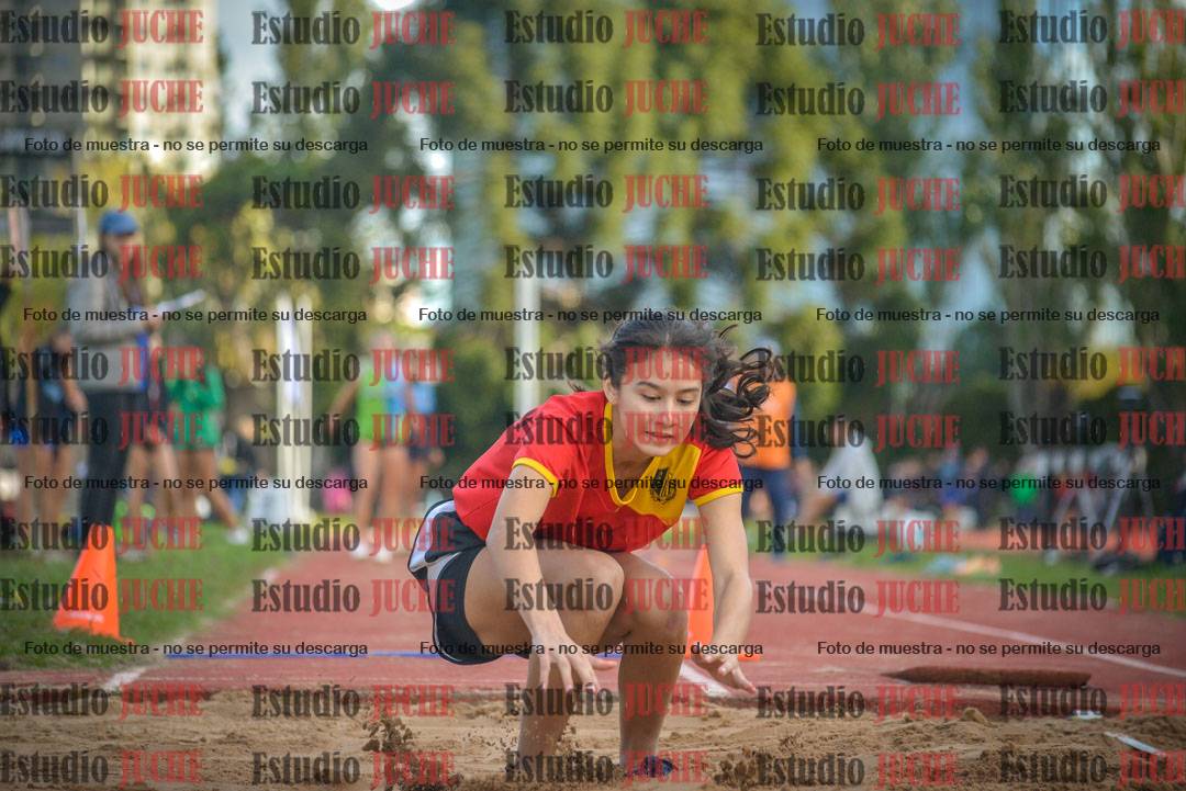 Fotos del salto en largo - mujeres U16