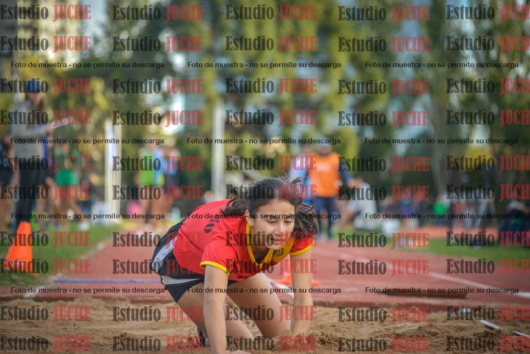 Fotos del salto en largo - mujeres U16