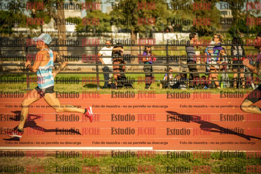 Fotos de los 3000 m llanos de varones