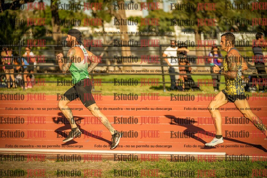 Fotos de los 3000 m llanos de varones